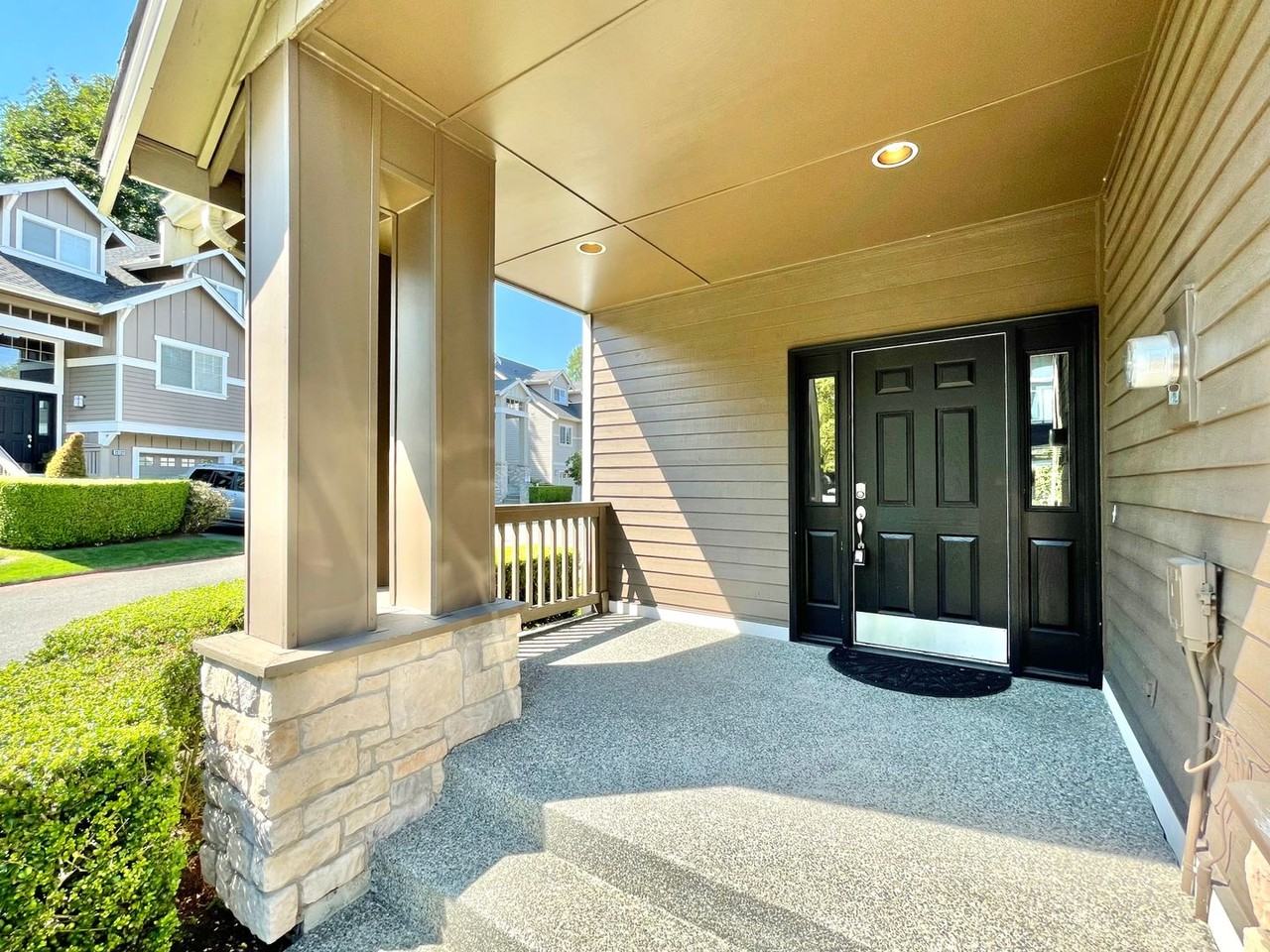 13138 Se 26th St - Photo 3 of 25