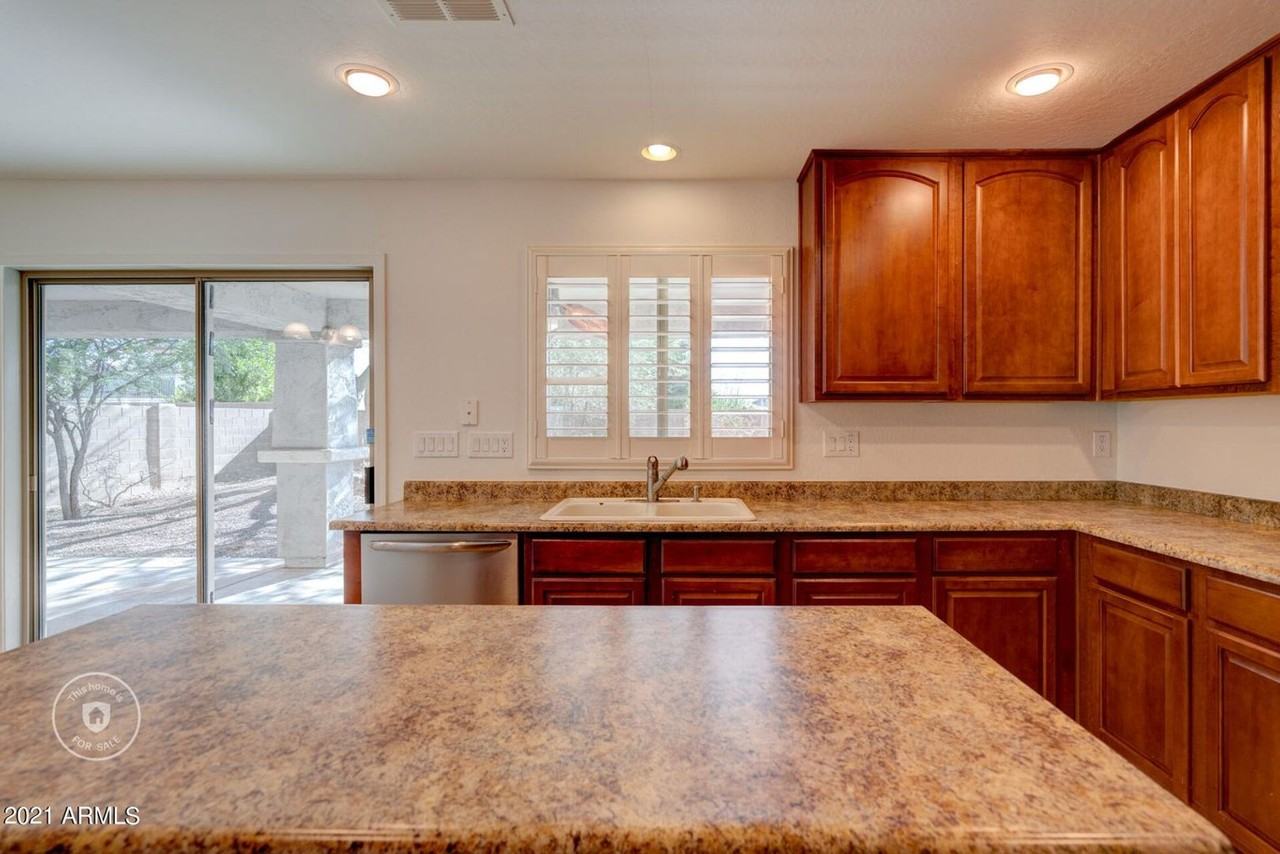 12777 W Pasaro Dr - Photo 7 of 50