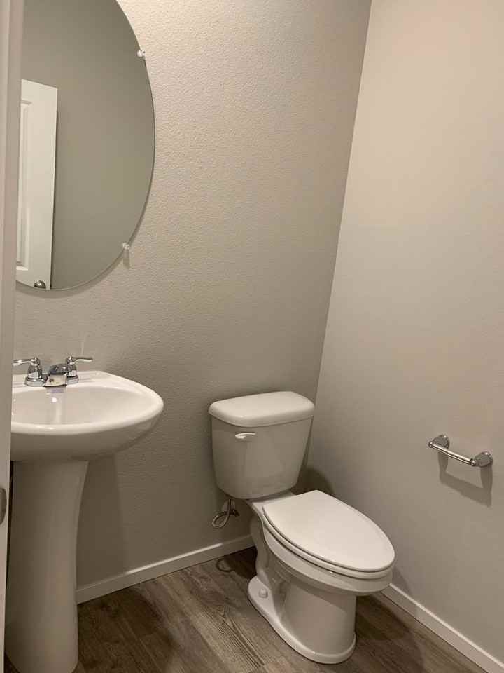 9418 N Chestnut Ct - Photo 5 of 42