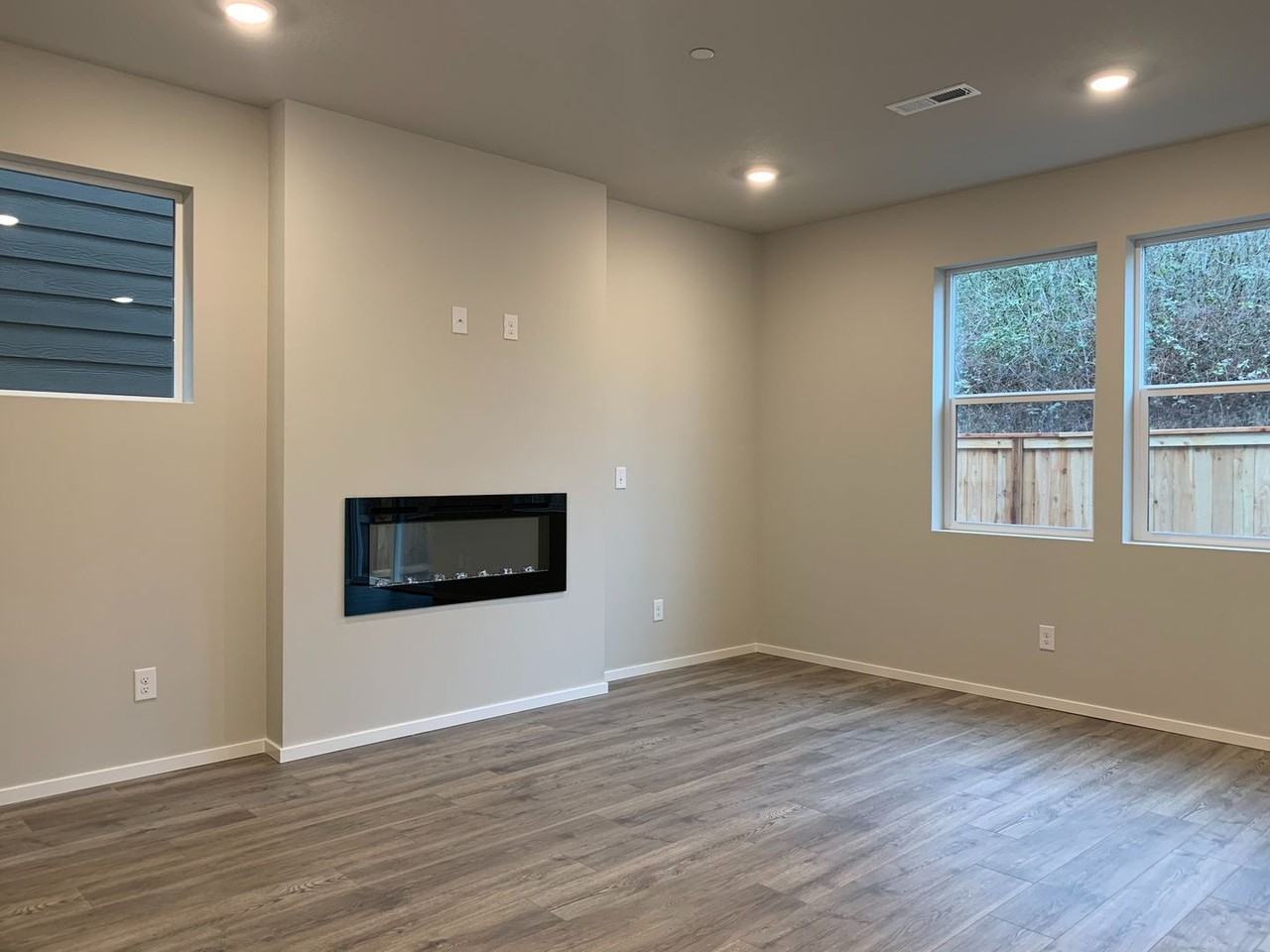 9418 N Chestnut Ct - Photo 7 of 42