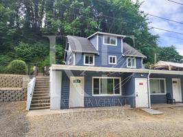 featured image of 1172 Arnold Avenue East #4