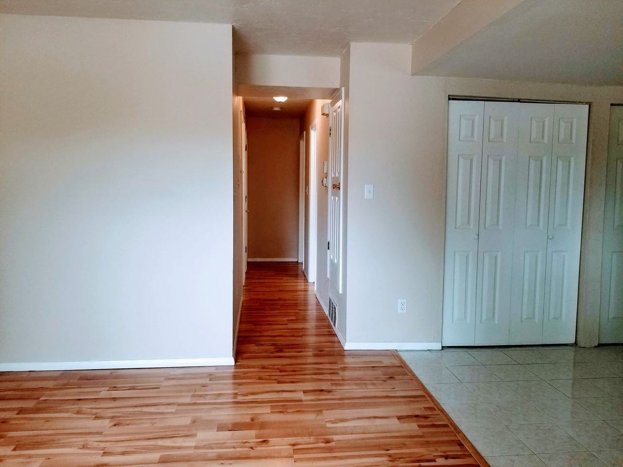 930 Iowa Ave #1 - Photo 3 of 8