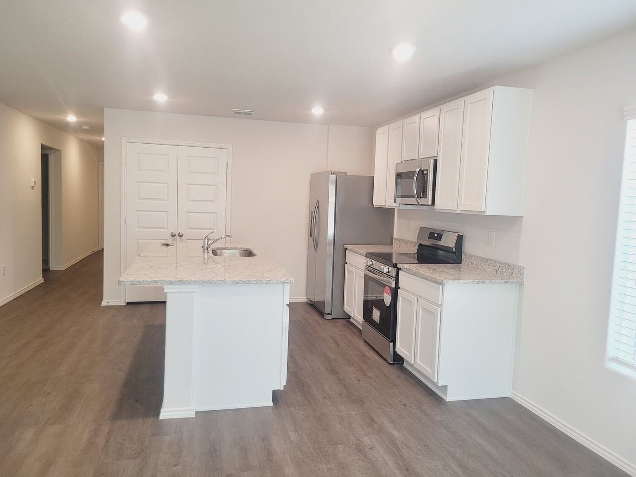 7638 Stud Dr - Photo 2 of 19