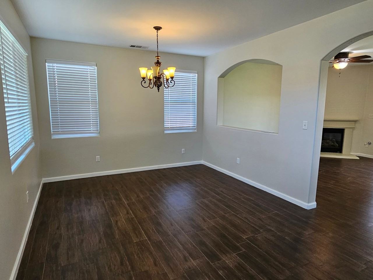 11011 Sonoma Creek Ct - Photo 3 of 23