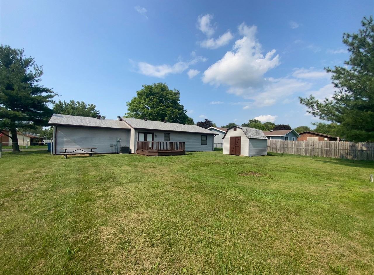 214 Red Bird St - Photo 2 of 25