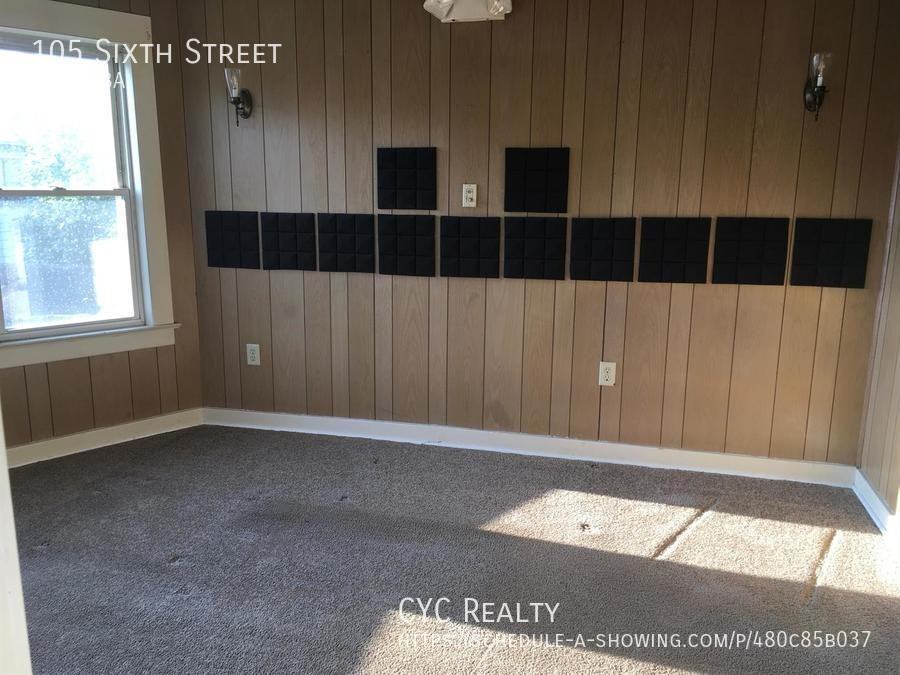 105 6th St - Photo 2 of 12