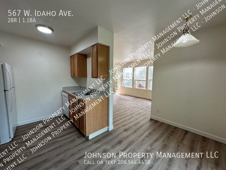 567 W Idaho Ave - Photo 2 of 11