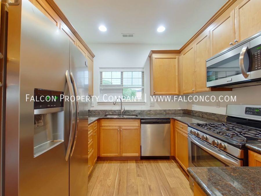 5727 Canyon Reserve Hts - Photo 3 of 13