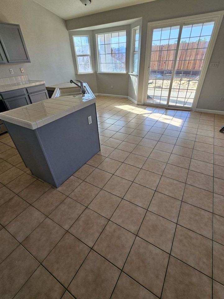 2759 Tecumseh Ln #NA - Photo 2 of 31