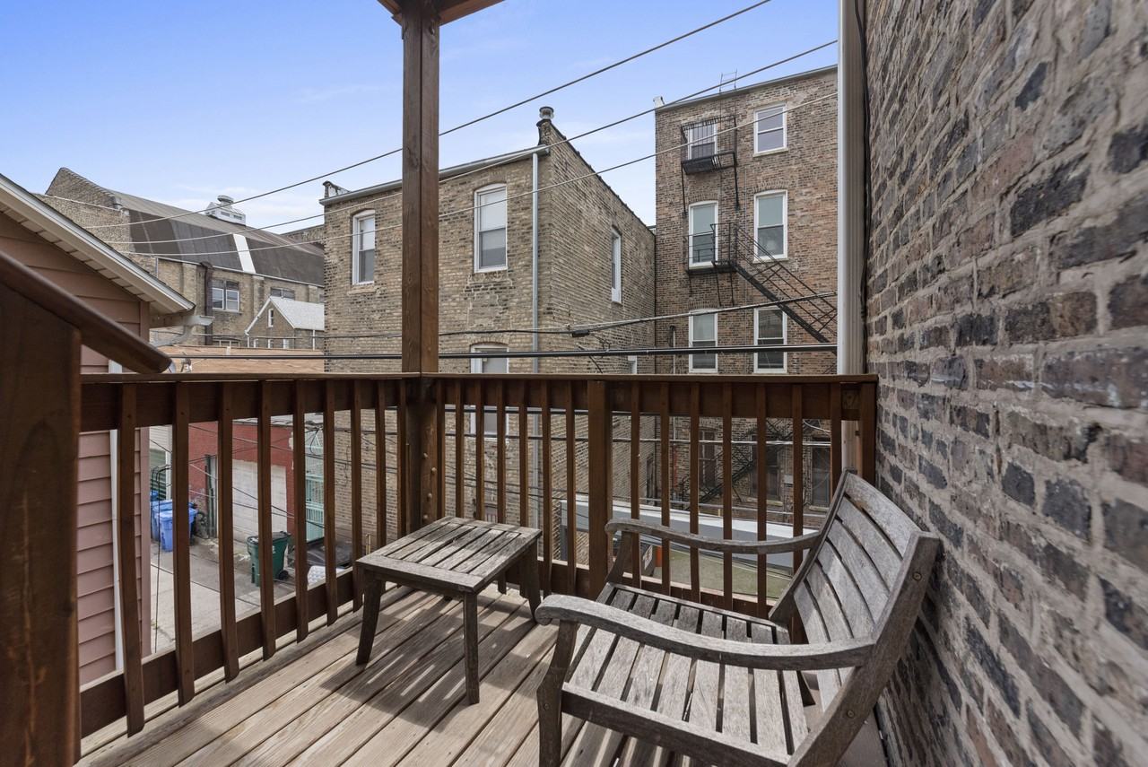 1711 S Laflin St #2F - Photo 7 of 8