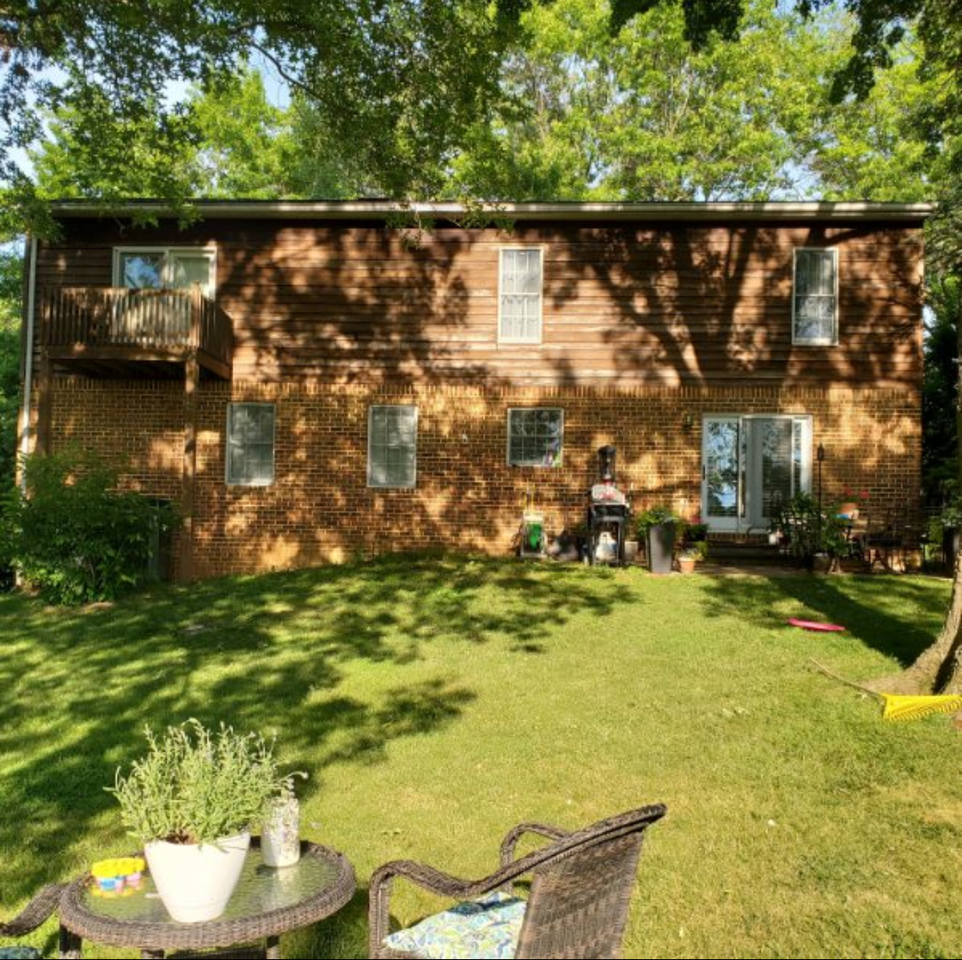 233 Jackson Ave #NA - Photo 4 of 19