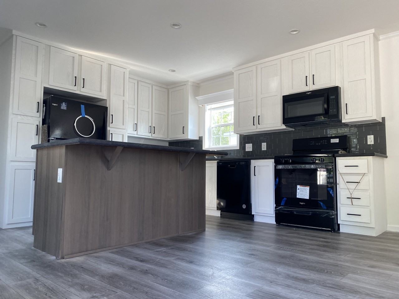 301 N Snell #25 - Photo 3 of 7