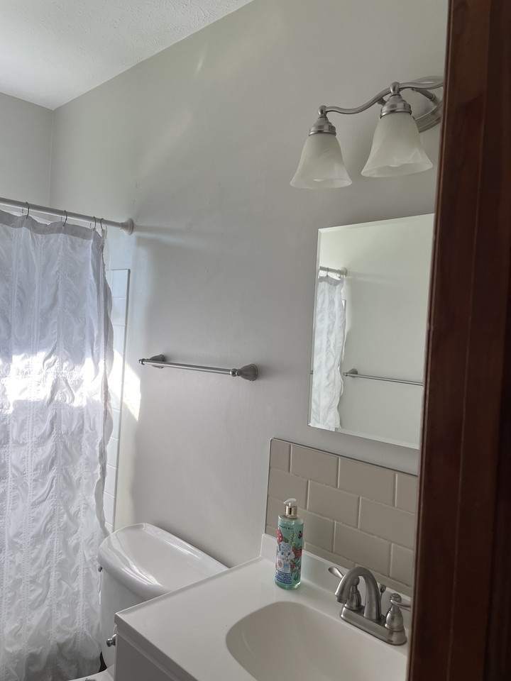450 Stevens Ct #A - Photo 2 of 5