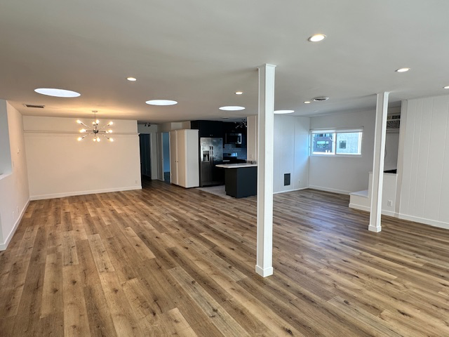 156 S Hayworth Ave #160-4 - Photo 2 of 20