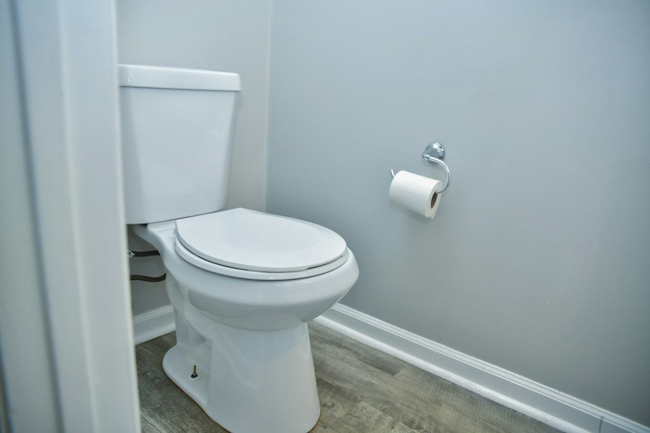 4889 Old Bainbridge Road - Photo 7 of 18