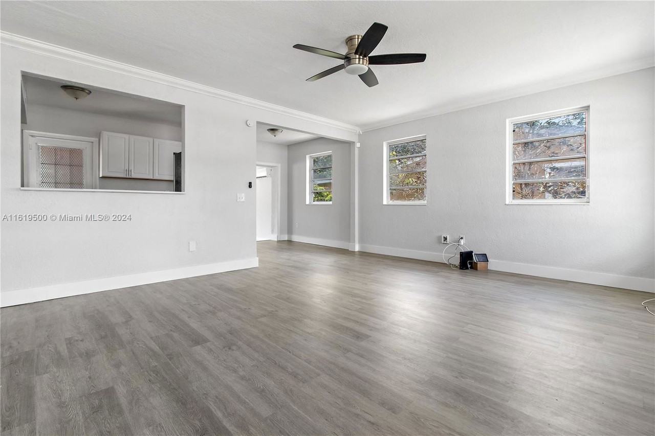 1380 Ne 135th St - Photo 2 of 8