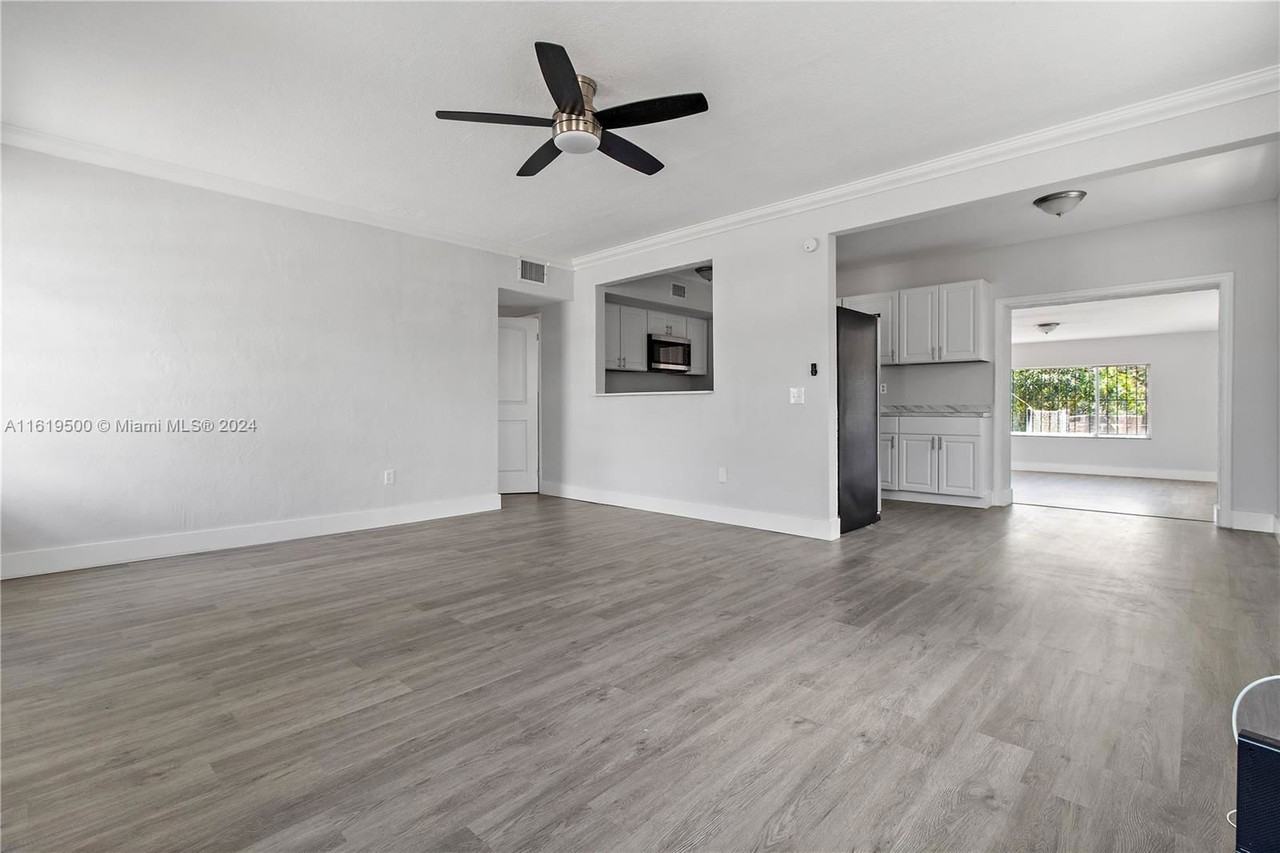 1380 Ne 135th St - Photo 3 of 8