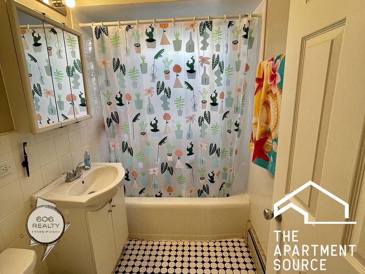 3533 S Harlem Ave #2M - Photo 6 of 8