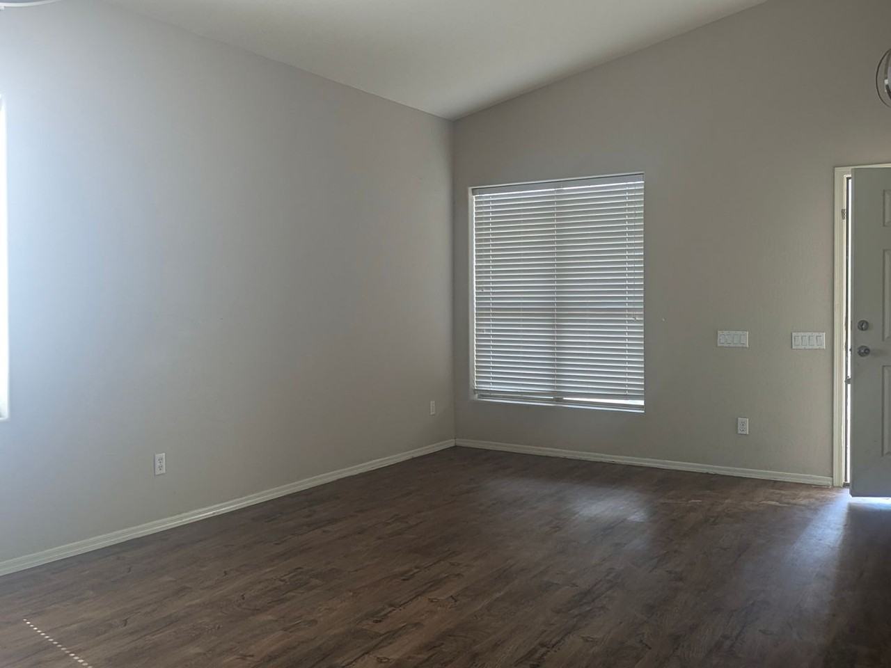 3954 E Lexington Ave - Photo 3 of 8
