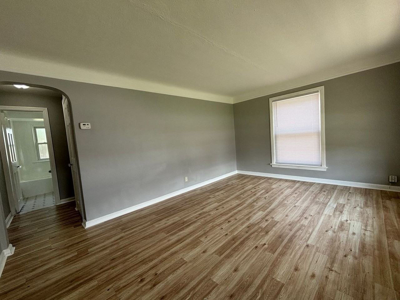 10601 Penfield Ave - Photo 4 of 12