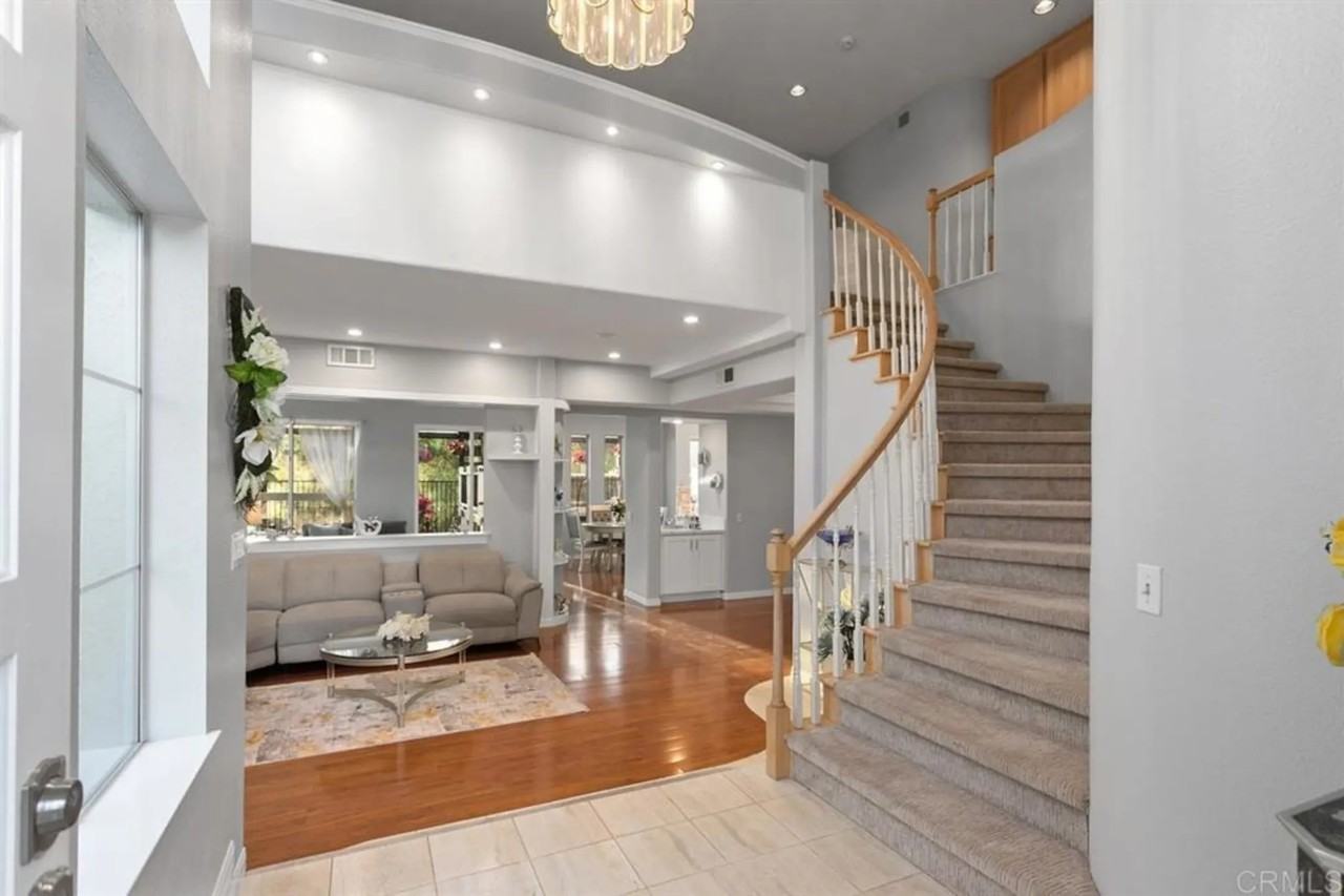 11779 Windcrest Ln - Photo 3 of 7