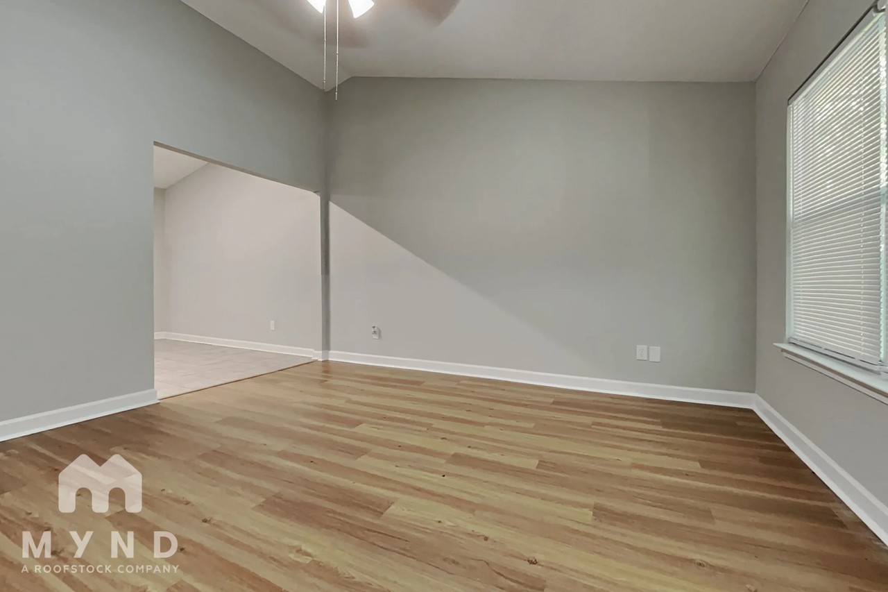 2306 Jordi Way - Photo 2 of 19
