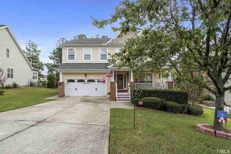 105 Clubhouse Dr - Photo 2 of 35