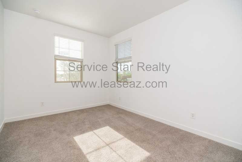 4318 N 94th Ave - Photo 4 of 29