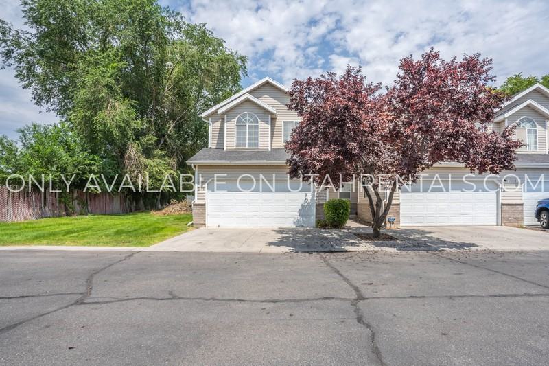 1554 Westlane Ct - Photo 2 of 28