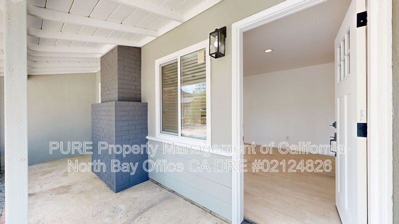 480 Washington Ct - Photo 5 of 50