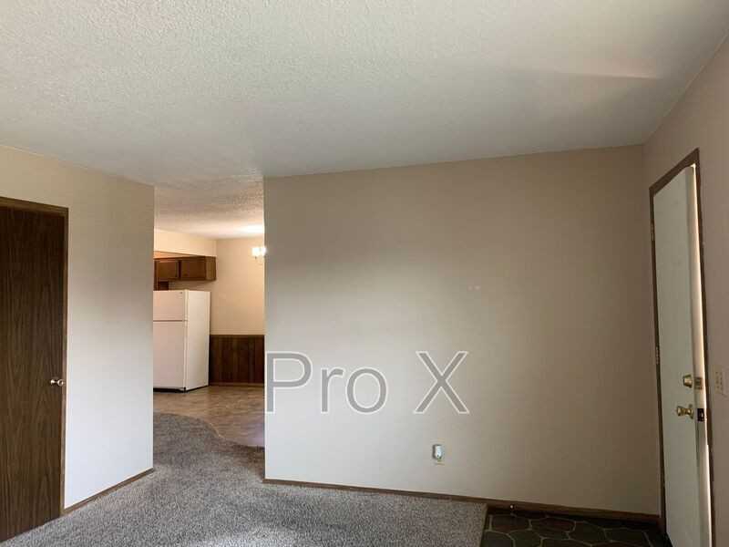 2234 Arizona Ave - Photo 4 of 14