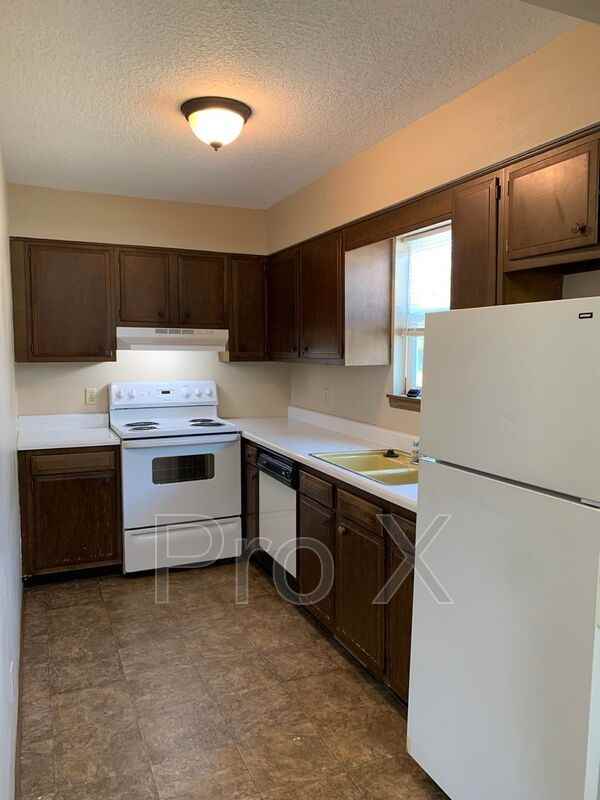 2234 Arizona Ave - Photo 6 of 14