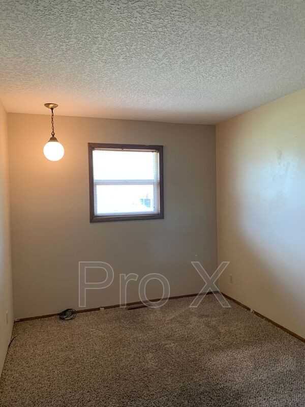 2234 Arizona Ave - Photo 7 of 14