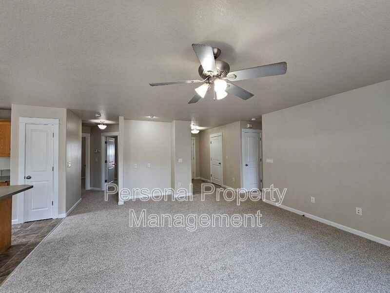 11809 Ne 26th Pl - Photo 5 of 16