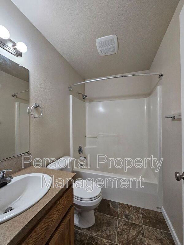 11809 Ne 26th Pl - Photo 7 of 16