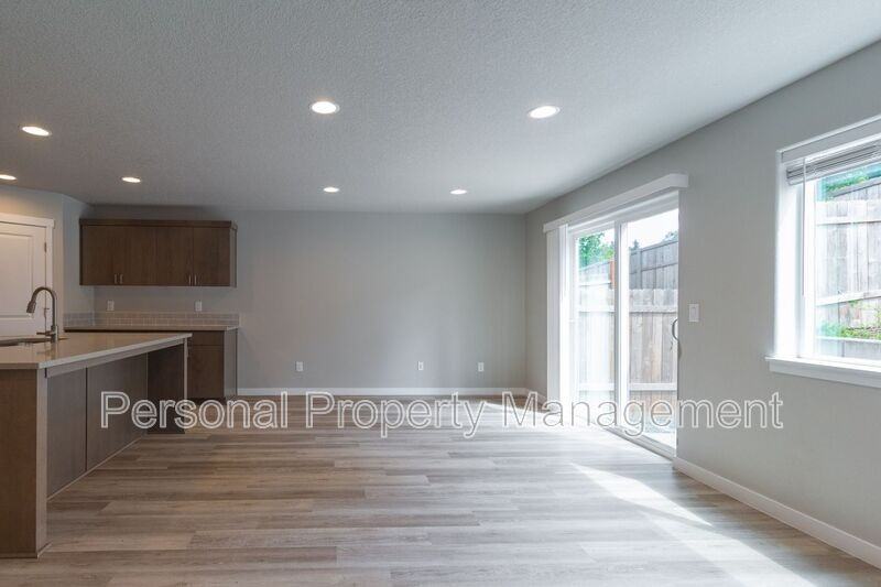 4803 Ne 37th Ct - Photo 3 of 18