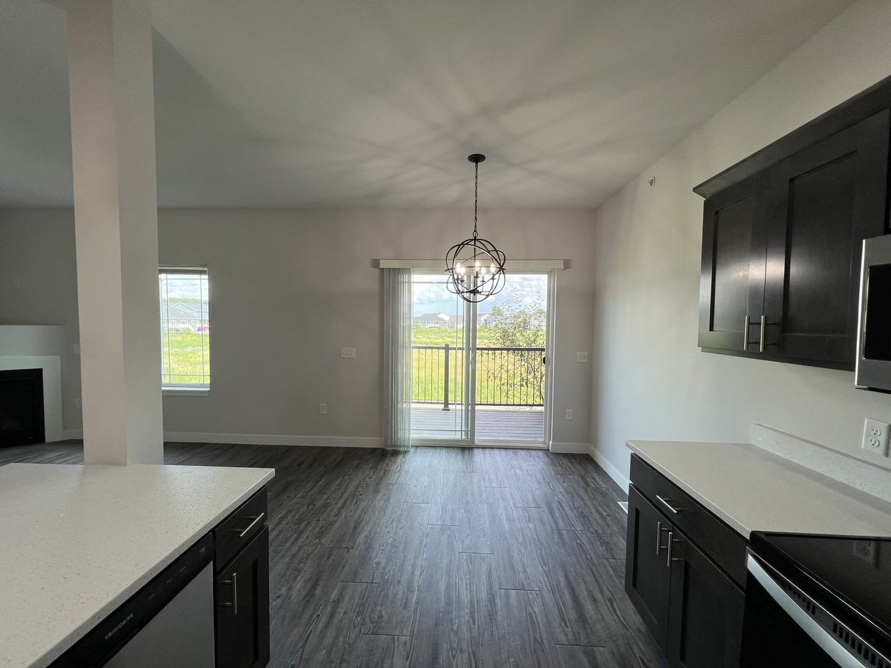 5521 Prairie Place Dr - Photo 7 of 35