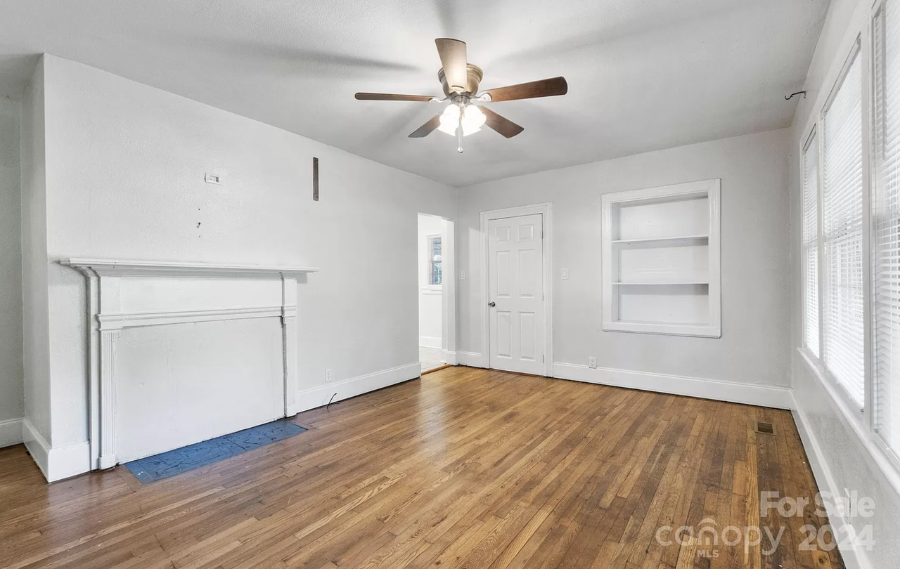 2036 Revolution Park Dr - Photo 2 of 17