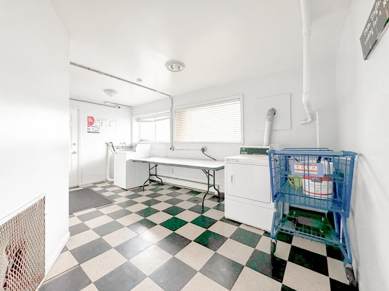 410 Lippincott Blvd - Photo 5 of 9