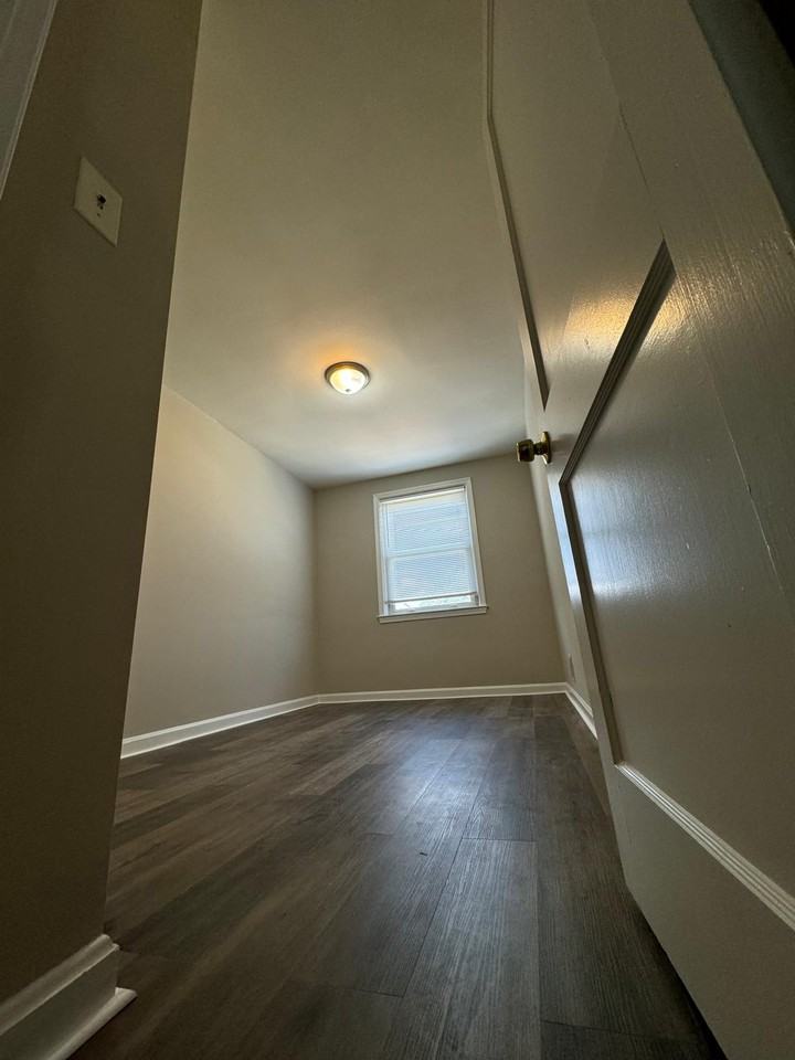 6826 Boston Ave - Photo 3 of 39