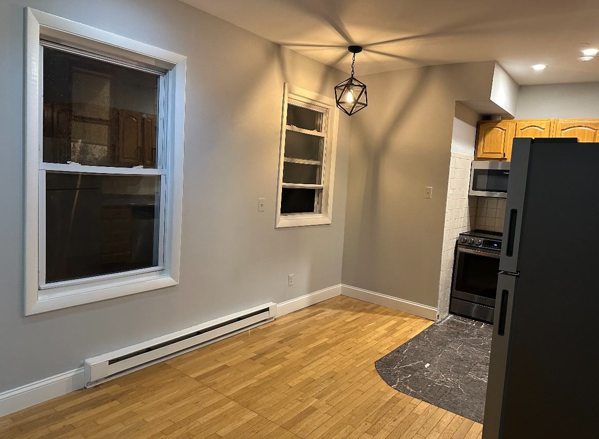 5 Sutton St #3A - Photo 7 of 36