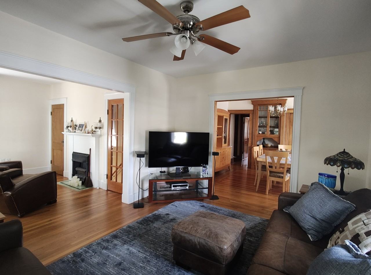 836 Fellsway - Photo 4 of 19