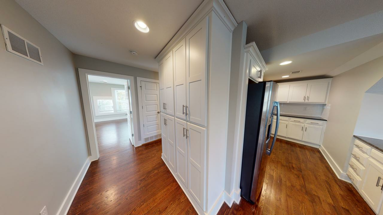 3726 Washington | Charming Updated Apartment - Photo 5 of 49