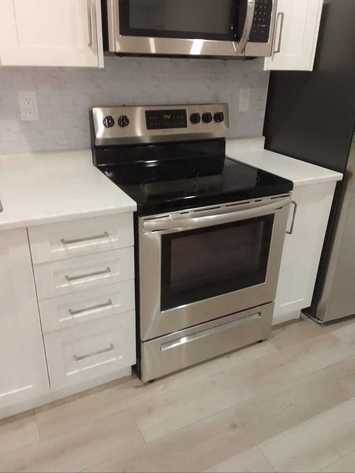 20475 76A Avenue - Photo 3 of 6