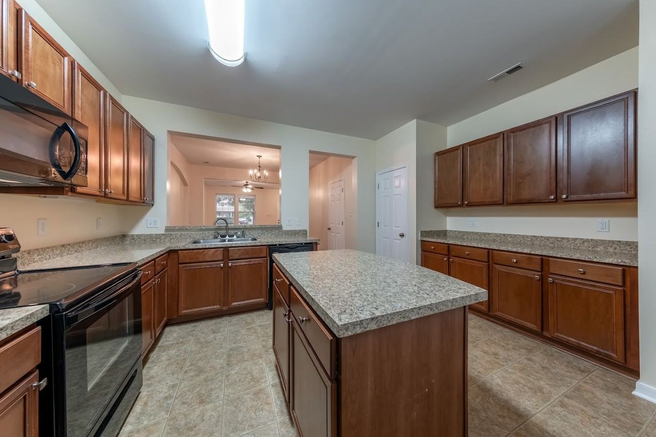 3217 Francis Ct - Photo 5 of 14