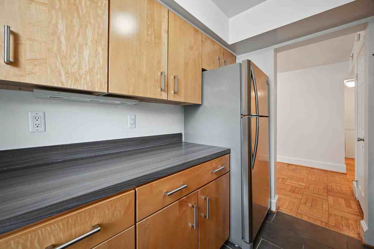 2727 Ordway St Nw #3 - Photo 7 of 15