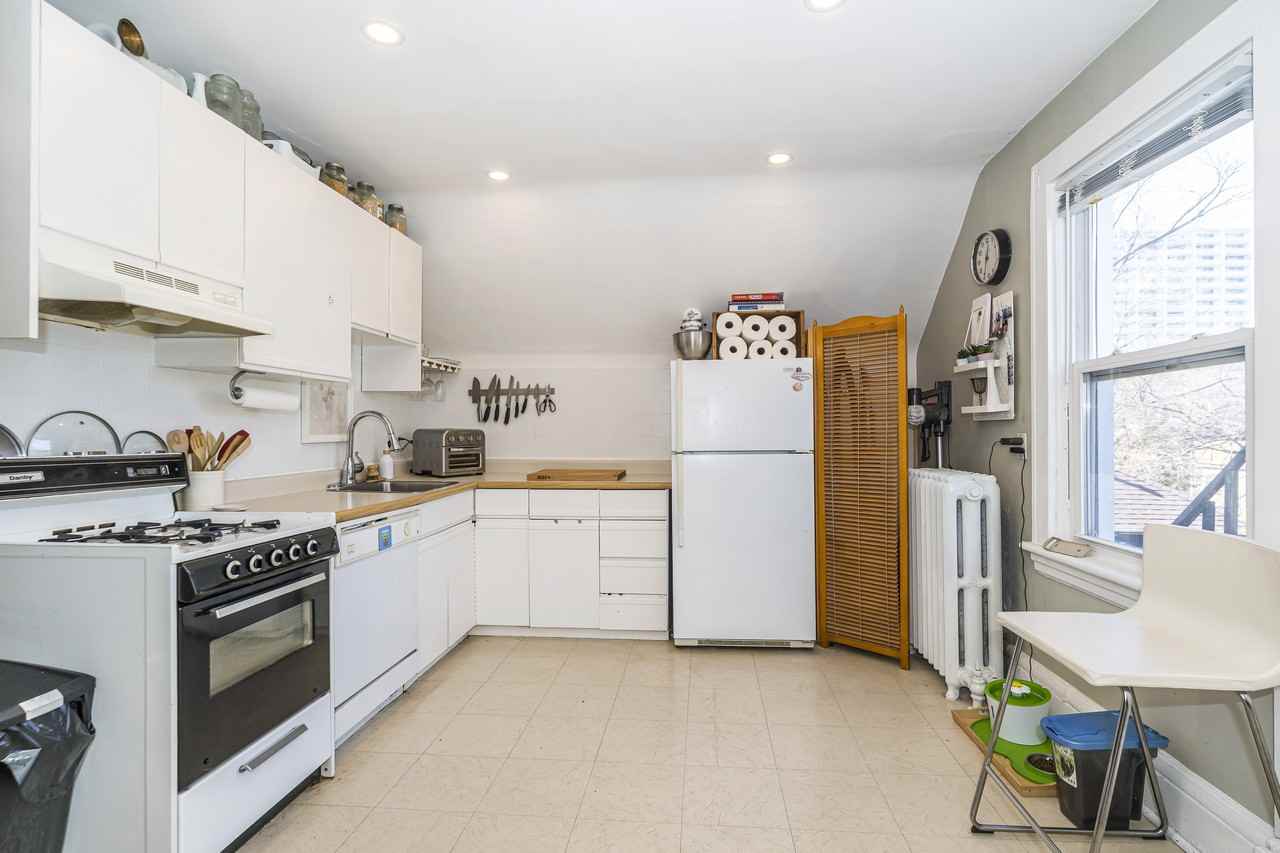 144 Madison Avenue #D - Photo 4 of 10