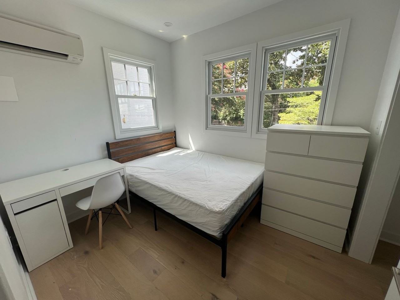 GEORGETOWN FLATS - Photo 5 of 10