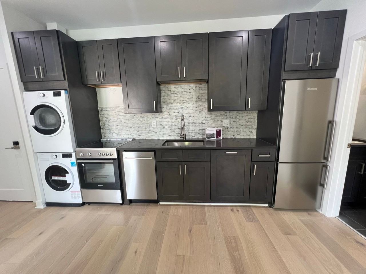 GEORGETOWN FLATS - Photo 7 of 10