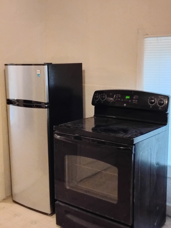 123 Lucille Rd - Photo 3 of 16